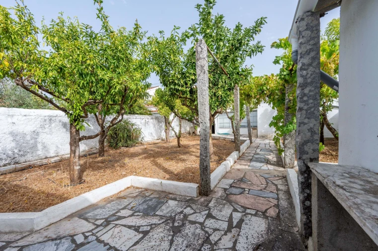 Moradia T7 para Venda em Gafete Foto 26