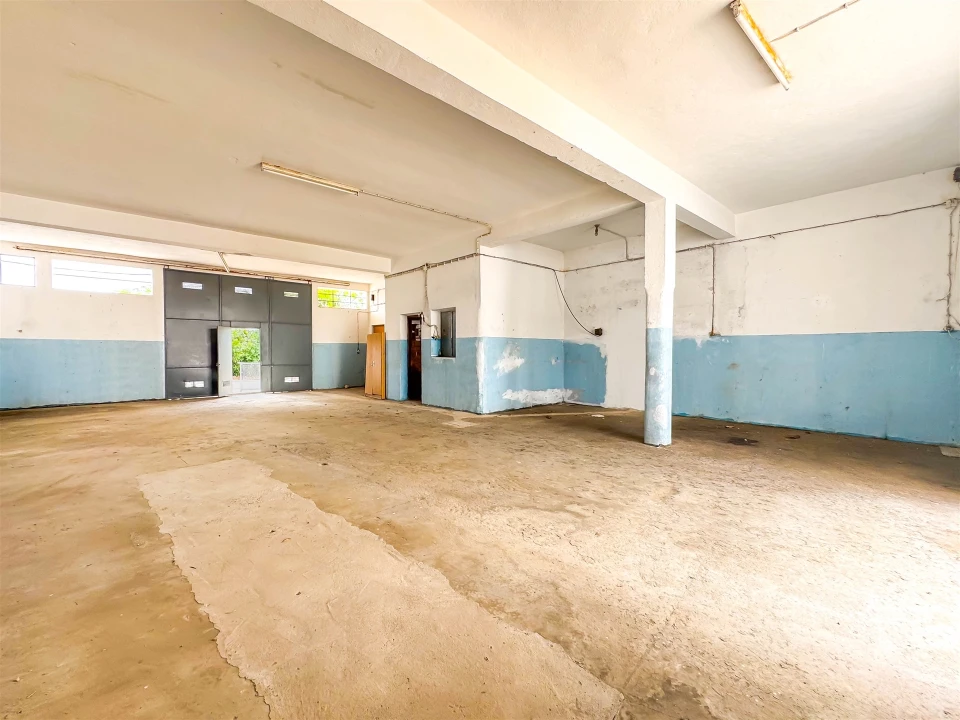 Armazém para Venda em Loule (São Clemente) Foto 5