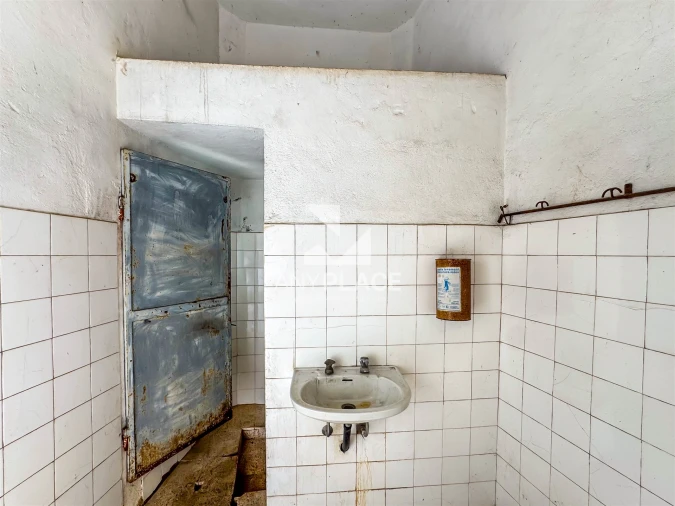 Armazém para Venda em Loule (São Clemente) Foto 13