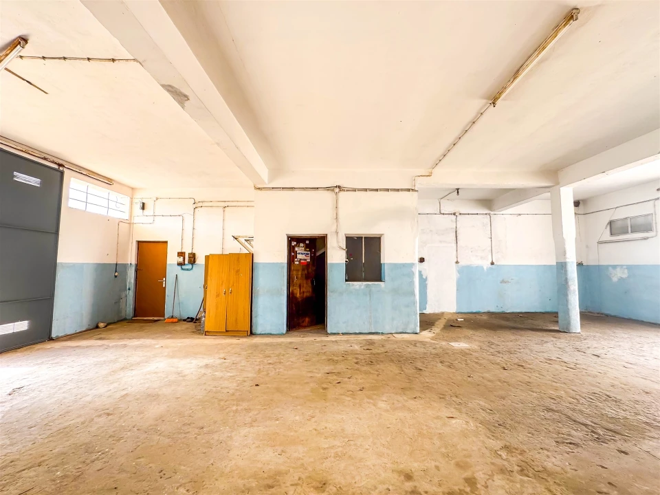 Armazém para Venda em Loule (São Clemente) Foto 4