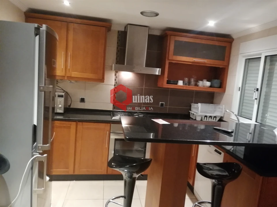 Apartamento T1 para Venda em Sabugal e Aldeia de Santo António Foto 1