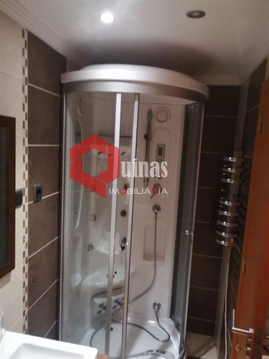 Apartamento T1 para Venda em Sabugal e Aldeia de Santo António Foto 12