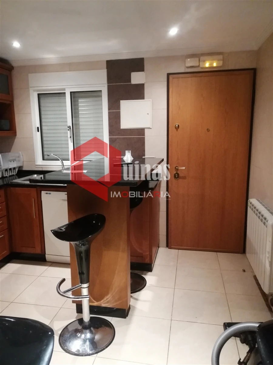 Apartamento T1 para Venda em Sabugal e Aldeia de Santo António Foto 3