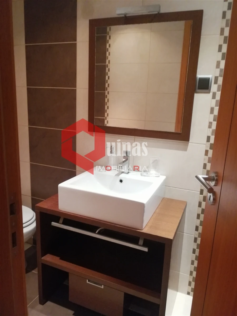 Apartamento T1 para Venda em Sabugal e Aldeia de Santo António Foto 11