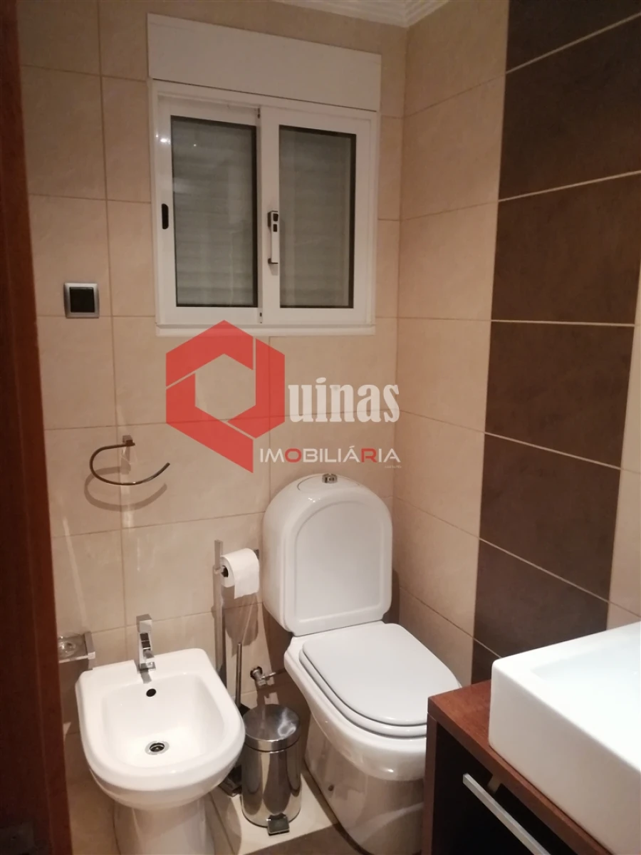 Apartamento T1 para Venda em Sabugal e Aldeia de Santo António Foto 10