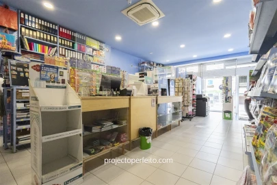 Loja para Trespasse em Anta e Guetim