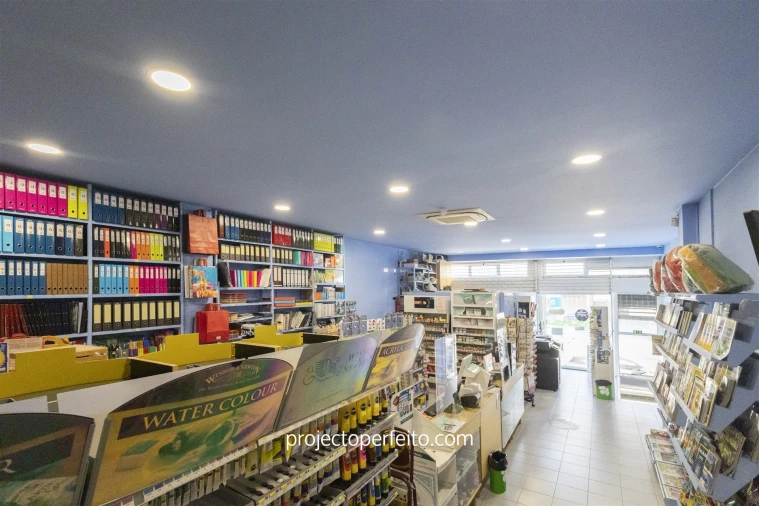 Loja para Trespasse em Anta e Guetim Foto 6