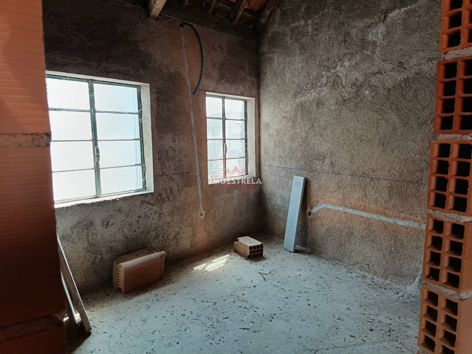 Apartamento T3 para Venda em Vila Nova de Tazem Foto 16