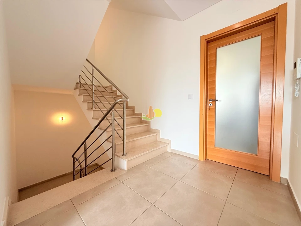 Moradia T5 para Venda em Vila Verde Foto 12