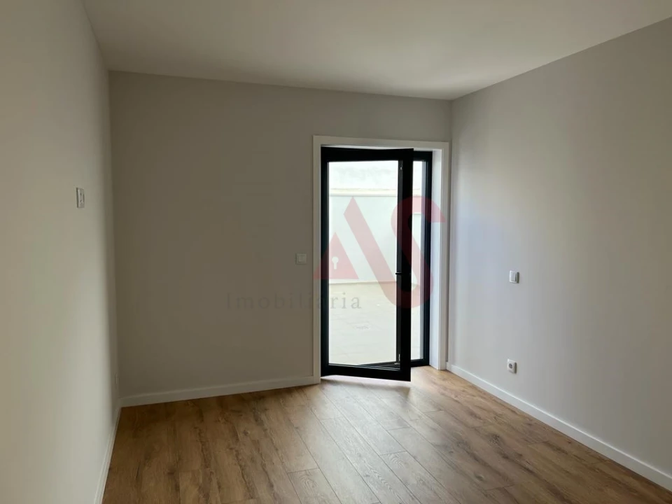 Apartamento T3 para Arrendamento em Póvoa de Varzim, Beiriz e Argivai Foto 6