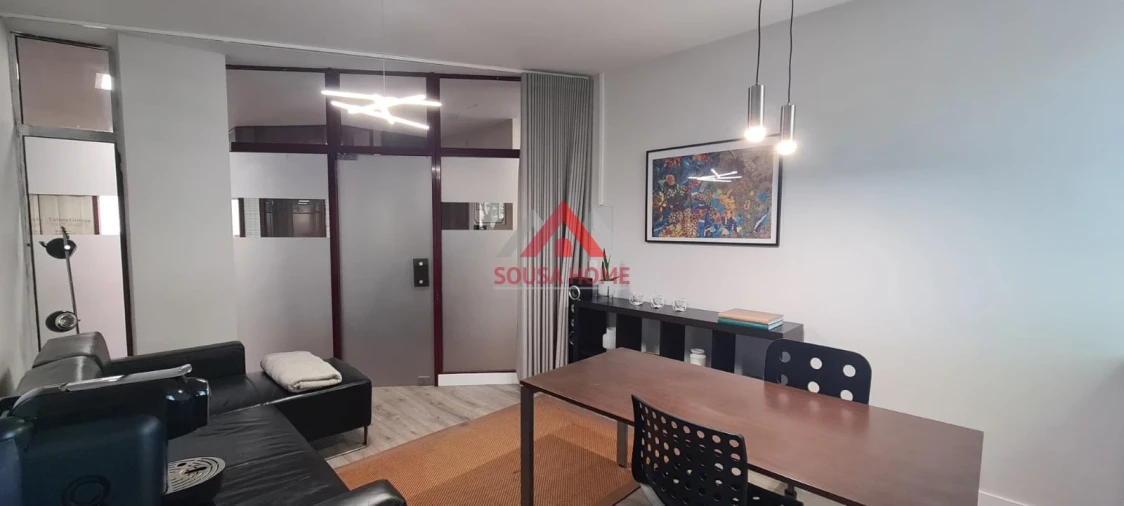 Loja para Arrendamento em Leiria, Pousos, Barreira e Cortes Foto 1