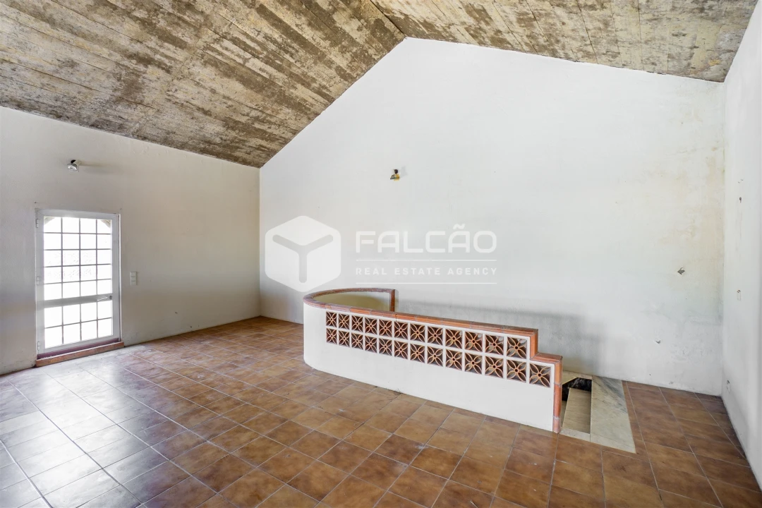 Armazém para Venda em Achete, Azoia de Baixo e Póvoa de Santarém Foto 11