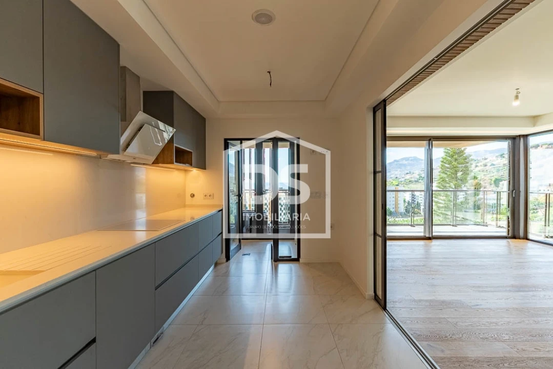 Apartamento T2 para Venda em São Martinho Foto 24