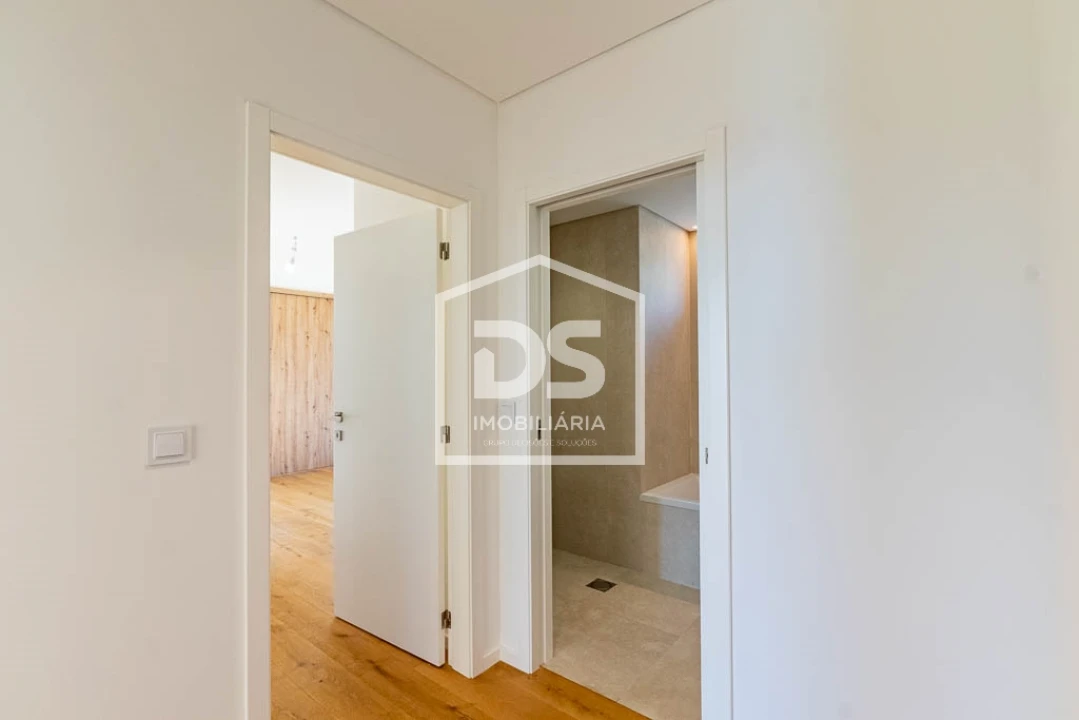 Apartamento T2 para Venda em São Martinho Foto 12