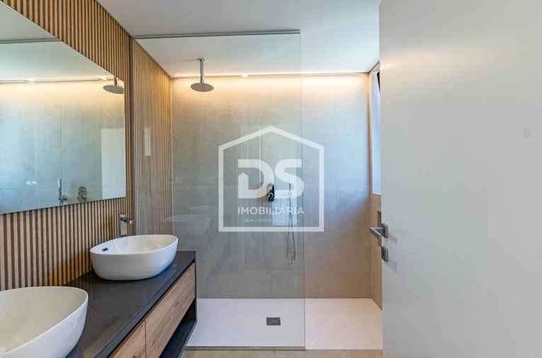 Apartamento T2 para Venda em São Martinho Foto 21