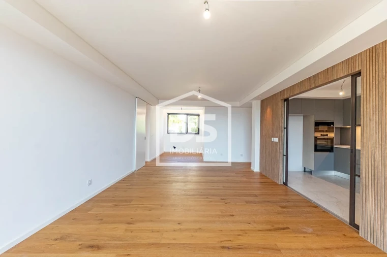 Apartamento T2 para Venda em São Martinho Foto 8