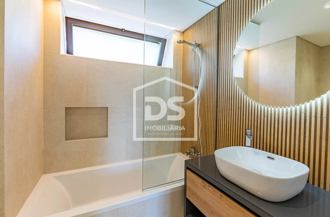 Apartamento T2 para Venda em São Martinho Foto 15