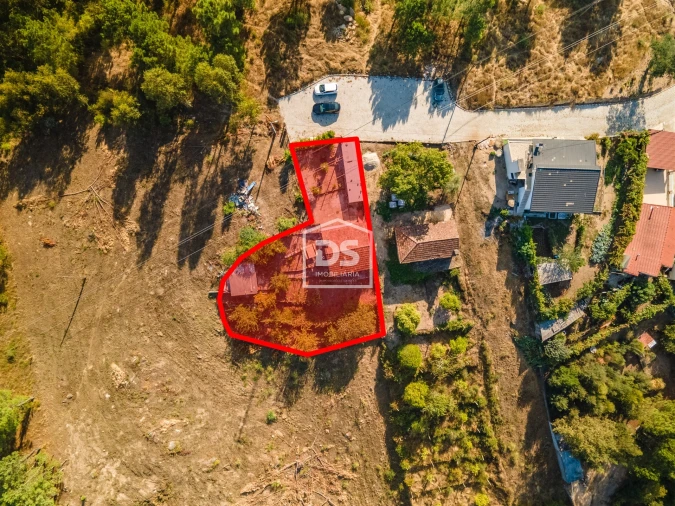 Moradia T4 para Venda em Santa Maria de Sardoura