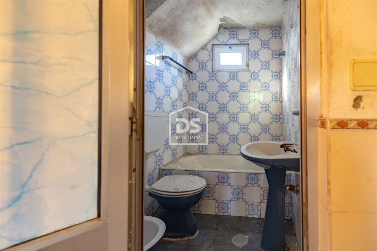 Moradia T4 para Venda em Santa Maria de Sardoura Foto 17