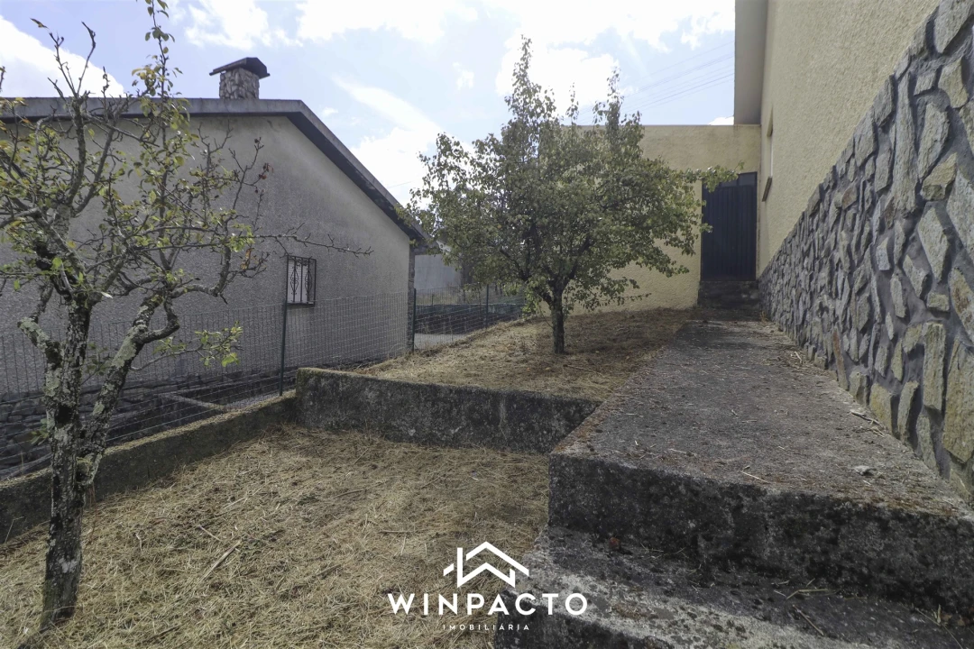 Moradia T2 para Venda em Freixiosa Foto 55