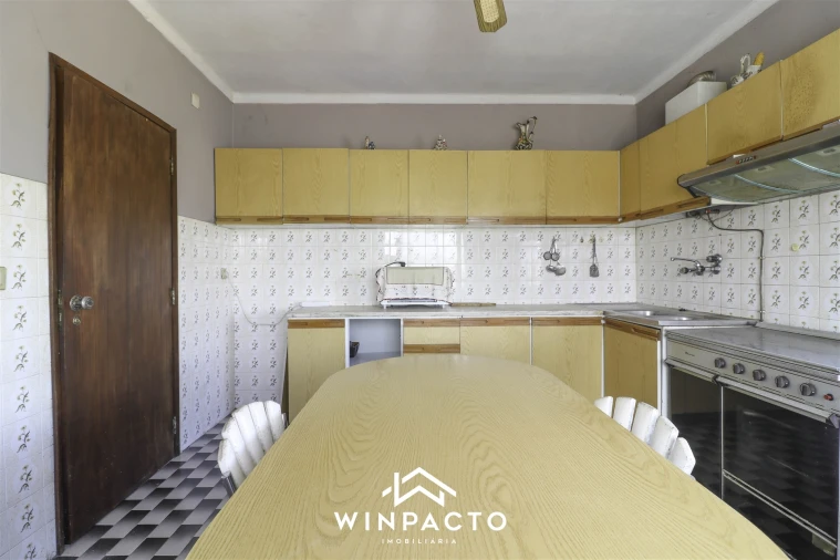 Moradia T2 para Venda em Freixiosa Foto 8