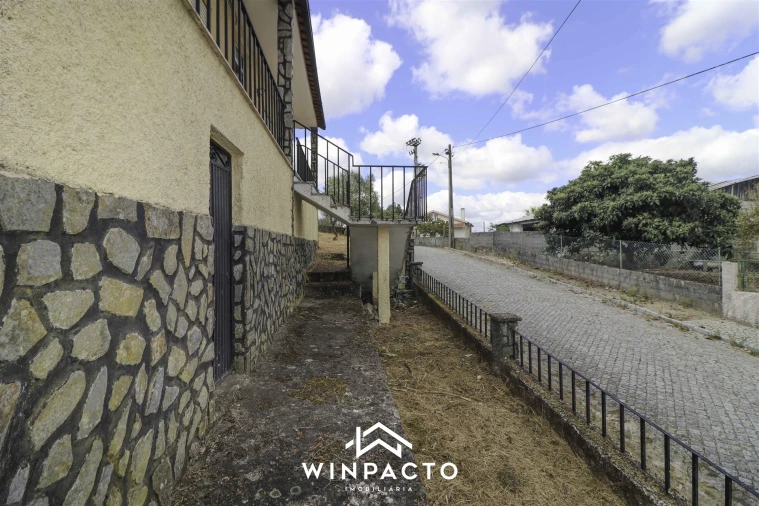 Moradia T2 para Venda em Freixiosa Foto 56