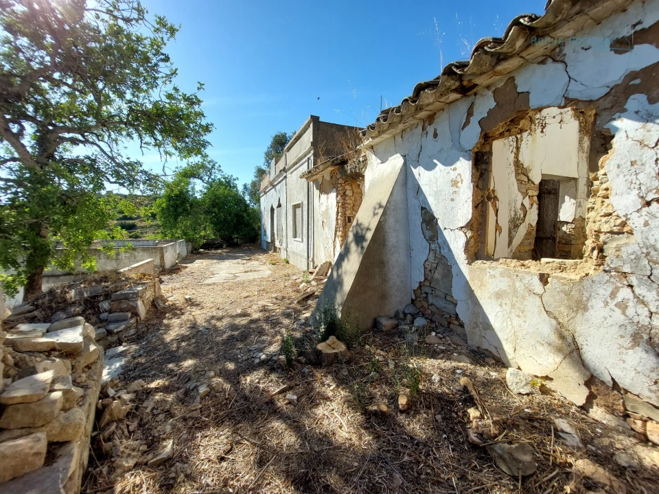 Terreno Misto para Venda em Santa Barbara de Nexe Foto 3