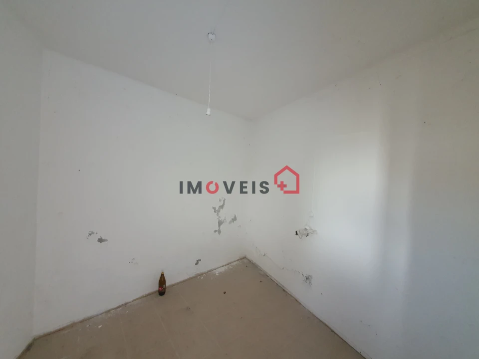 Moradia T4 para Venda em Alfarelos Foto 7