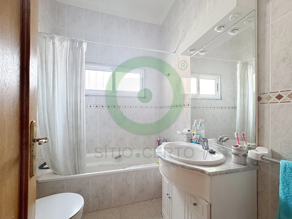 Moradia T3 para Venda em Rebordelo Foto 12