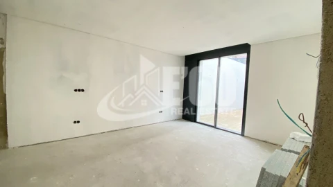 Apartamento T4 para Venda em Mafamude e Vilar do Paraíso