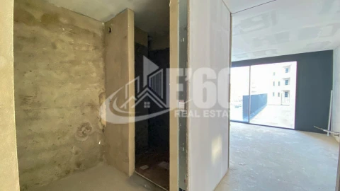 Apartamento T4 para Venda em Mafamude e Vilar do Paraíso