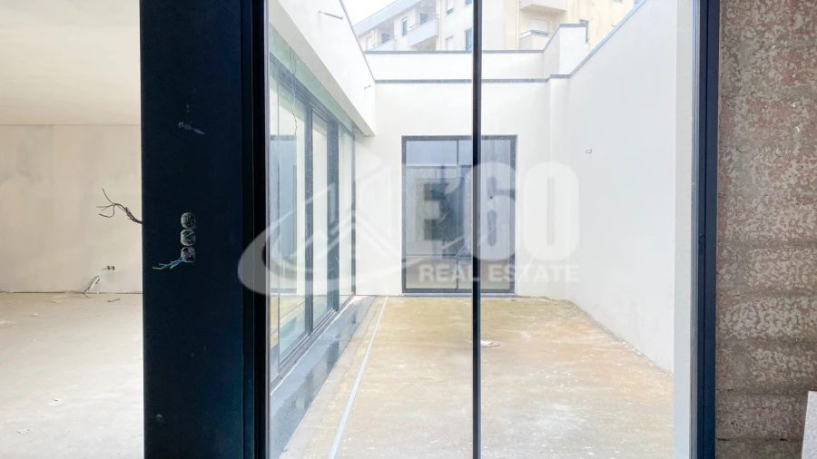 Apartamento T4 para Venda em Mafamude e Vilar do Paraíso Foto 7