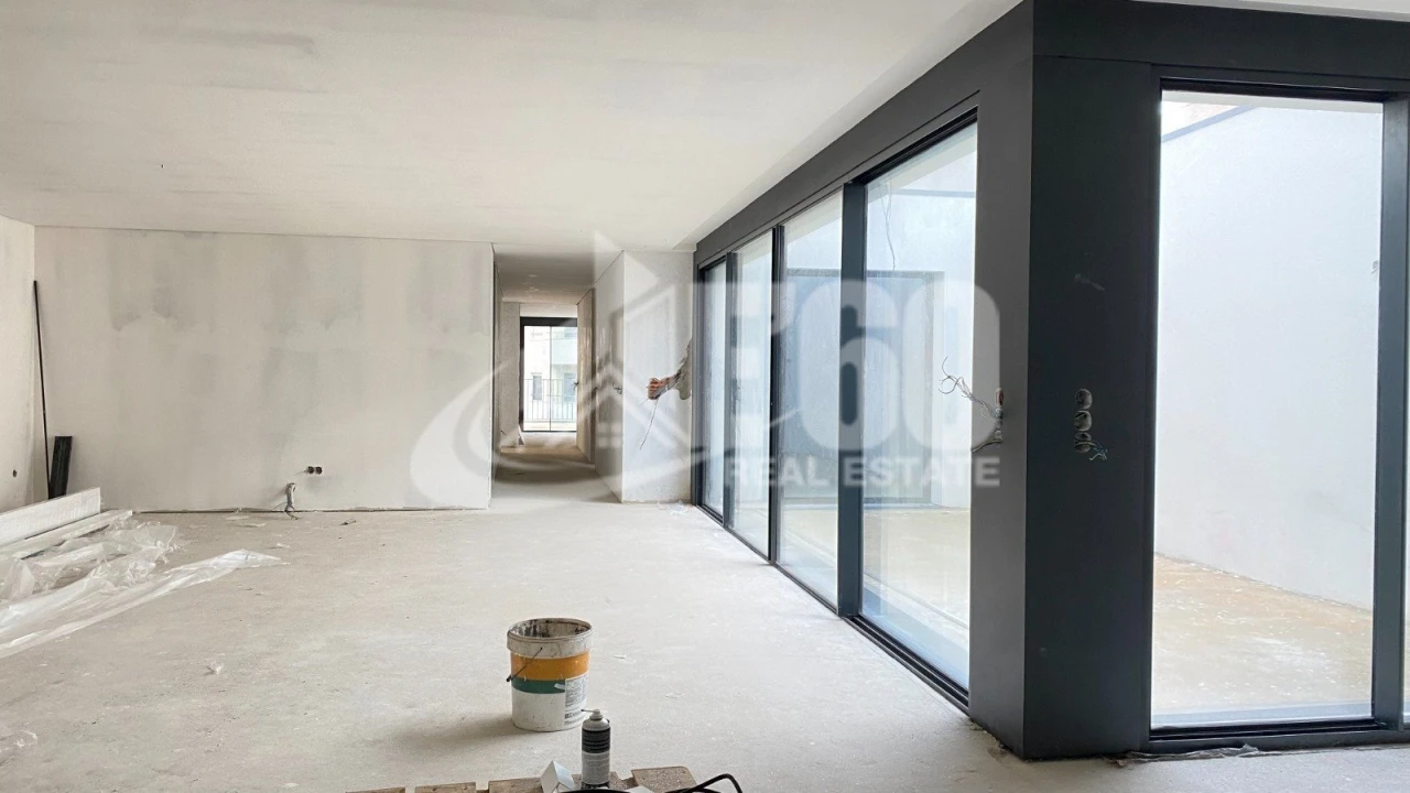 Apartamento T4 para Venda em Mafamude e Vilar do Paraíso Foto 2