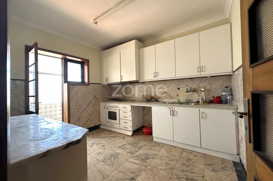 Apartamento T4 para Venda em Cedofeita, Santo Ildefonso, Sé, Miragaia, São Nicolau e Vitória Foto 16
