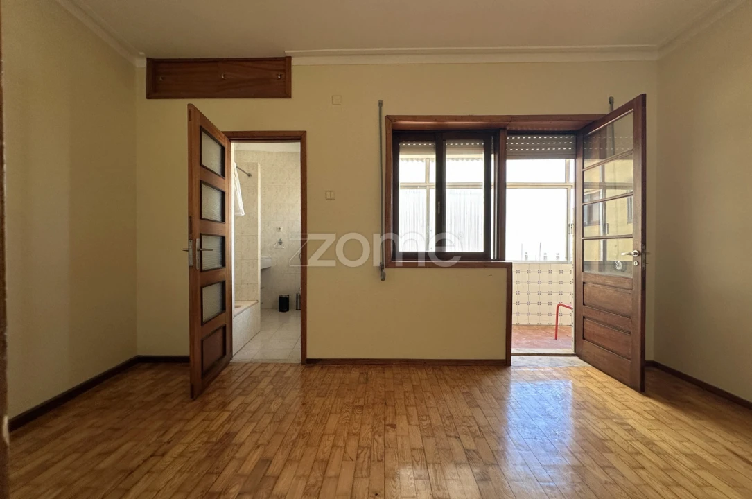 Apartamento T4 para Venda em Cedofeita, Santo Ildefonso, Sé, Miragaia, São Nicolau e Vitória Foto 11