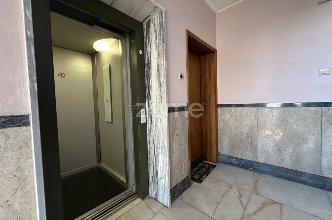 Apartamento T4 para Venda em Cedofeita, Santo Ildefonso, Sé, Miragaia, São Nicolau e Vitória Foto 37