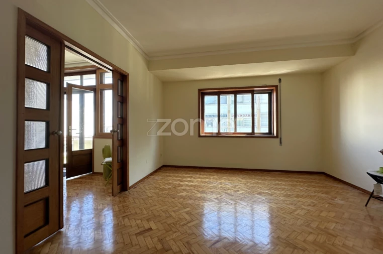 Apartamento T4 para Venda em Cedofeita, Santo Ildefonso, Sé, Miragaia, São Nicolau e Vitória Foto 9