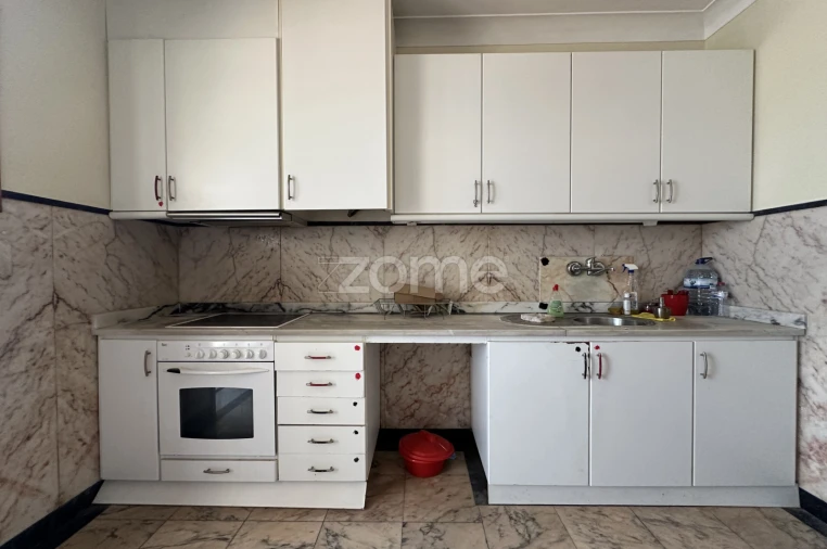Apartamento T4 para Venda em Cedofeita, Santo Ildefonso, Sé, Miragaia, São Nicolau e Vitória Foto 17