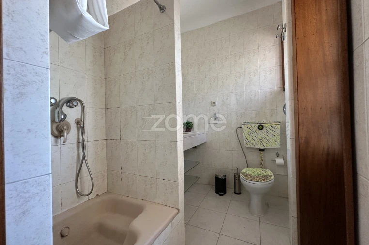 Apartamento T4 para Venda em Cedofeita, Santo Ildefonso, Sé, Miragaia, São Nicolau e Vitória Foto 13