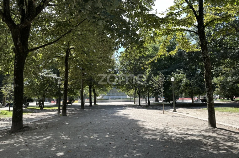 Apartamento T4 para Venda em Cedofeita, Santo Ildefonso, Sé, Miragaia, São Nicolau e Vitória Foto 43