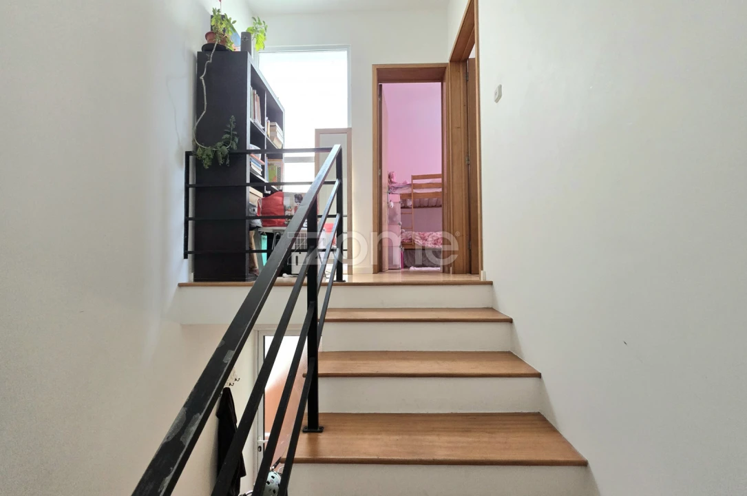 Moradia T2 para Venda em Fenais da Luz Foto 10