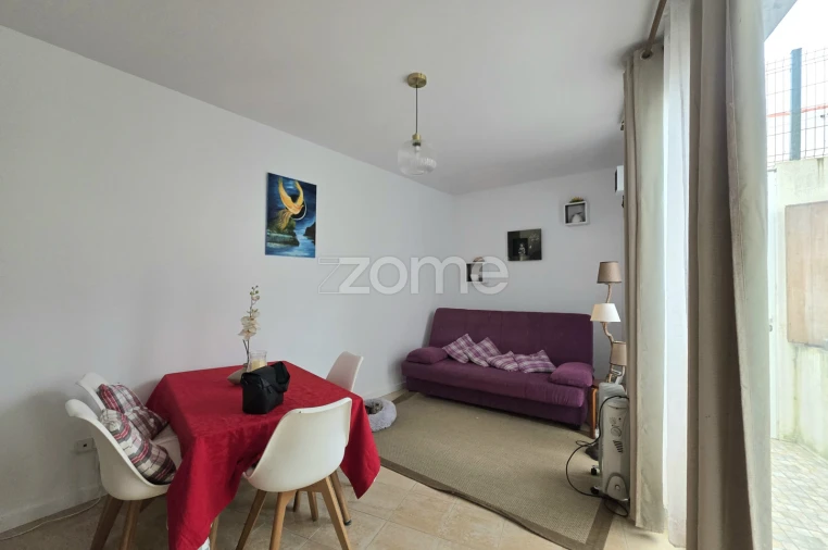 Moradia T2 para Venda em Fenais da Luz Foto 4