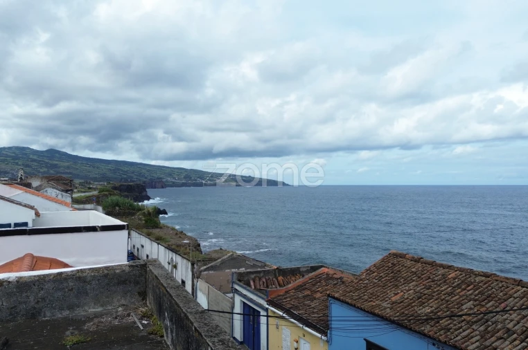 Moradia T2 para Venda em Fenais da Luz Foto 15