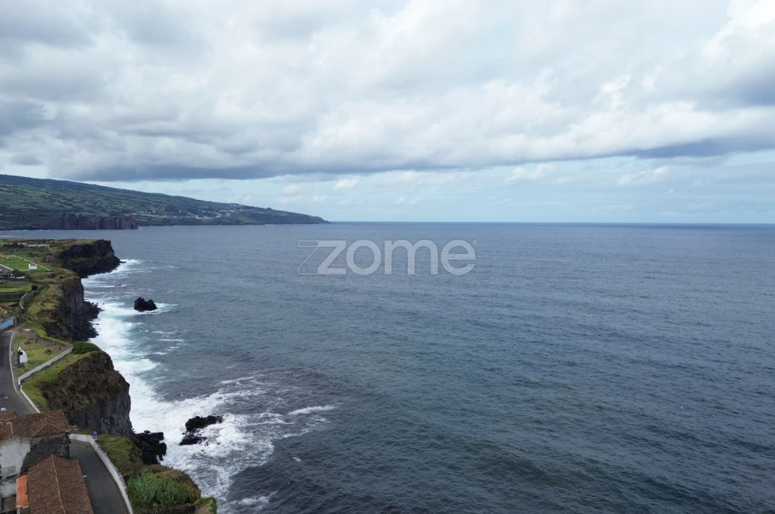 Moradia T2 para Venda em Fenais da Luz Foto 20