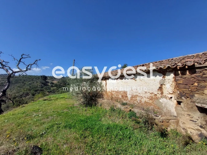 Quinta T2 para Venda em São Martinho das Amoreiras Foto 14