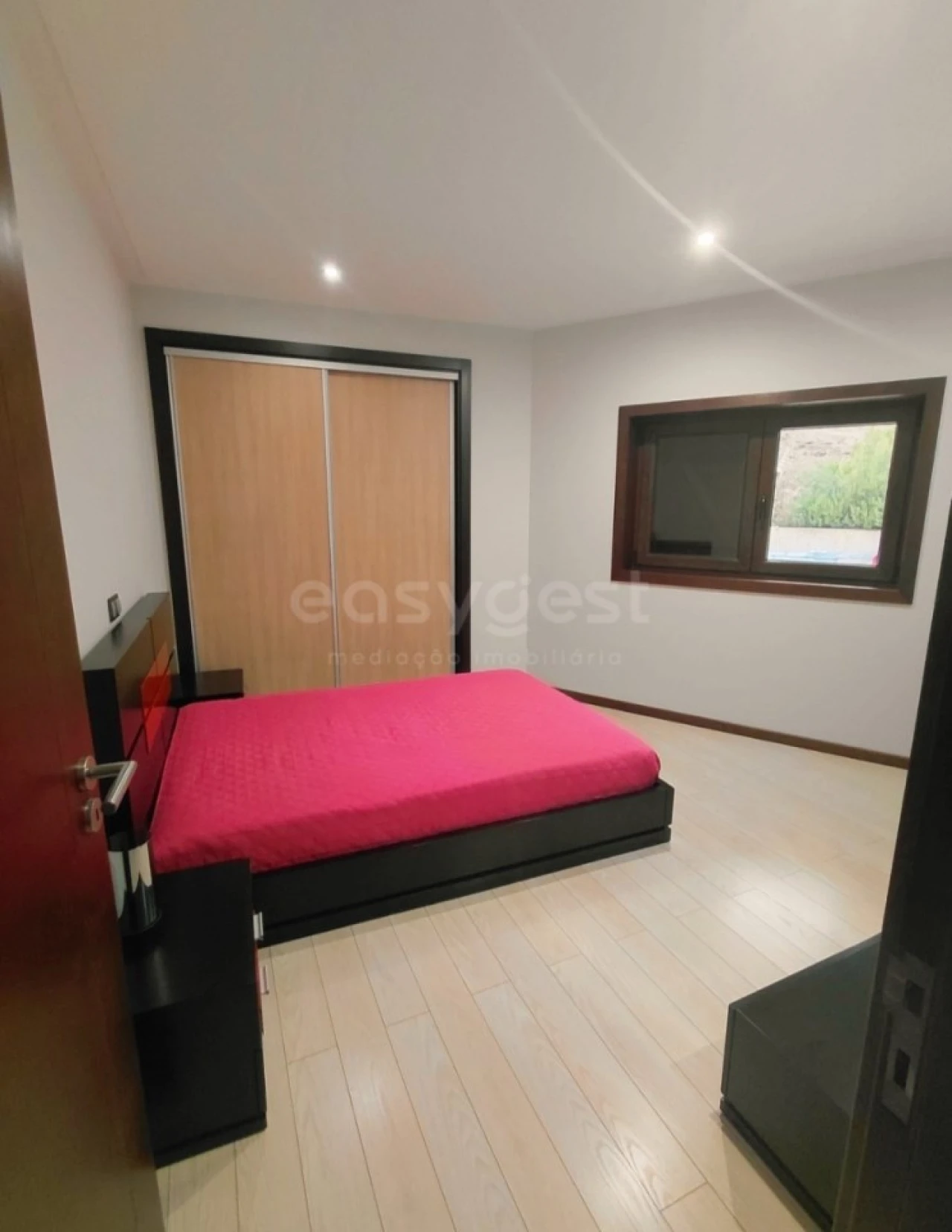 Moradia T4 para Venda em Baçal Foto 23