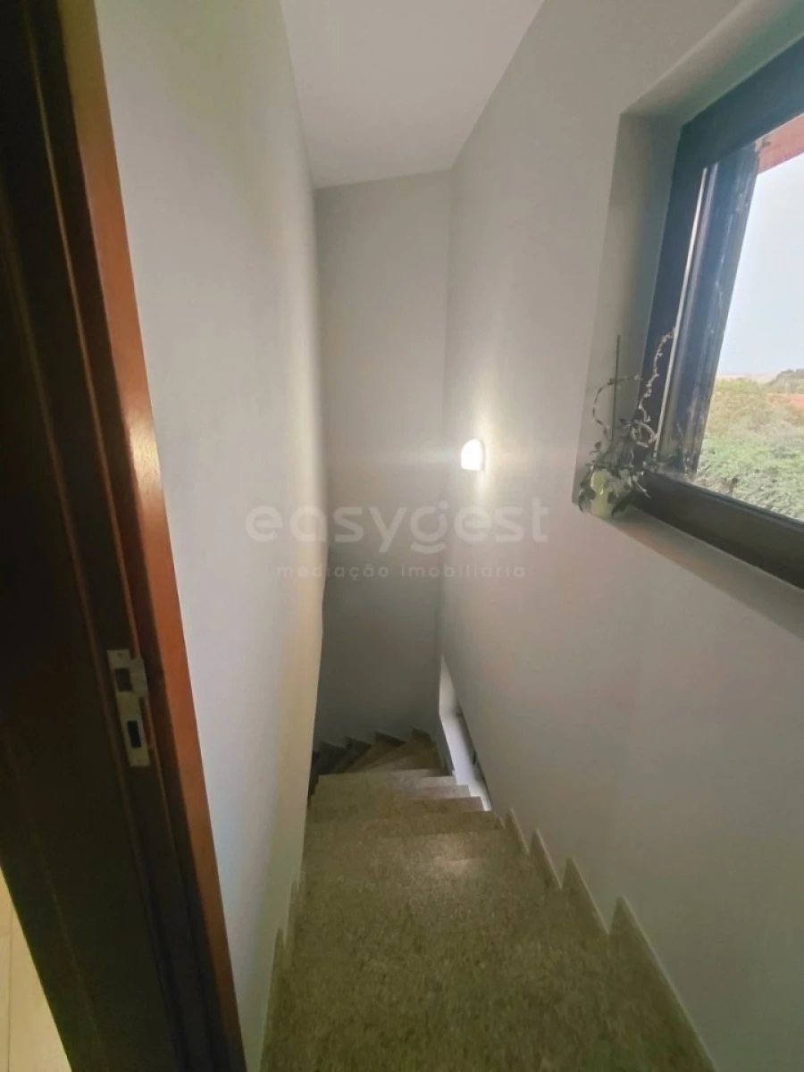 Moradia T4 para Venda em Baçal Foto 37