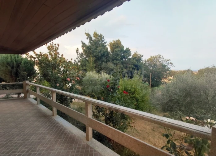 Moradia T4 para Venda em Baçal Foto 45