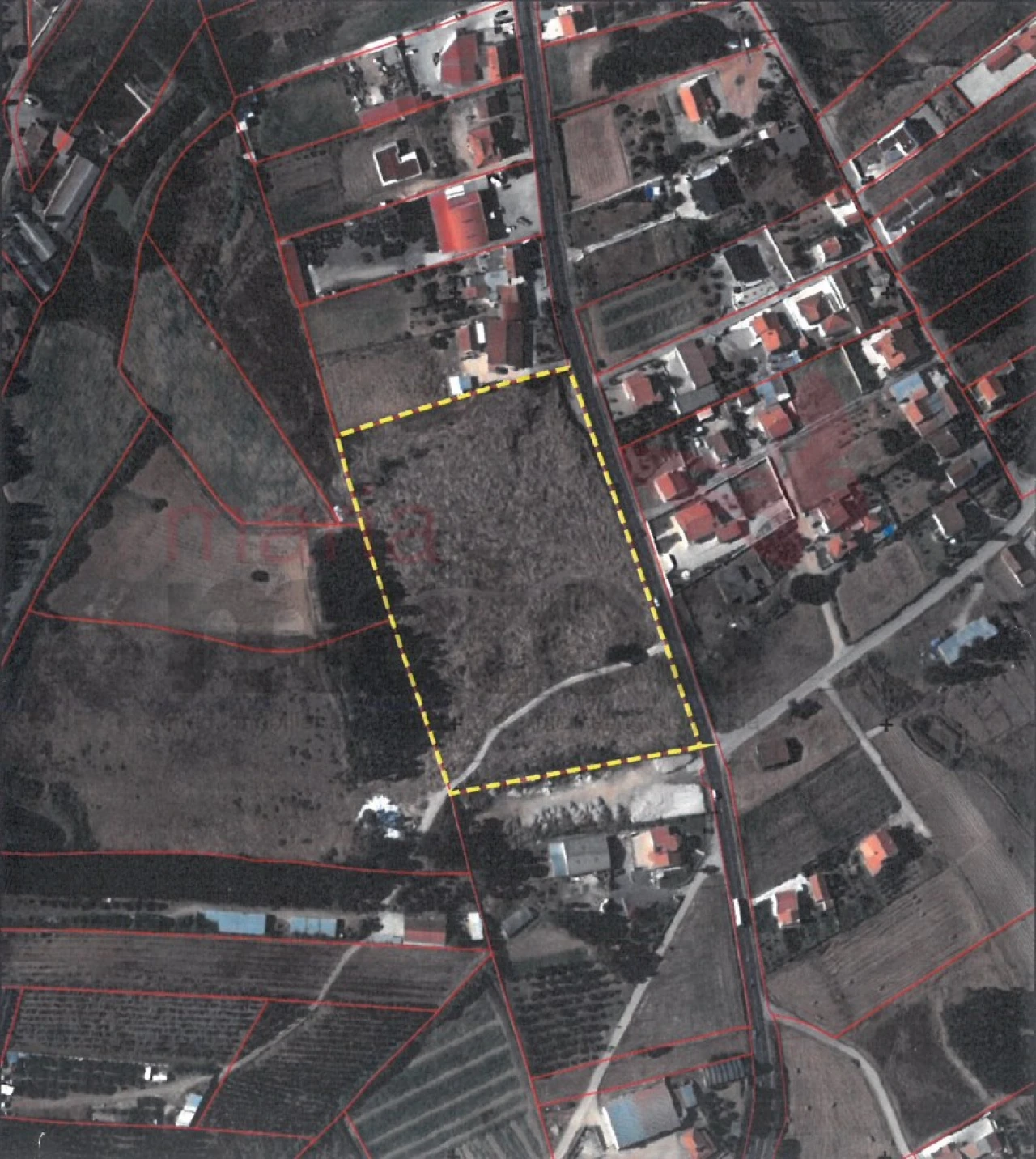 Terreno para Venda em Campelos e Outeiro da Cabeça Foto 1