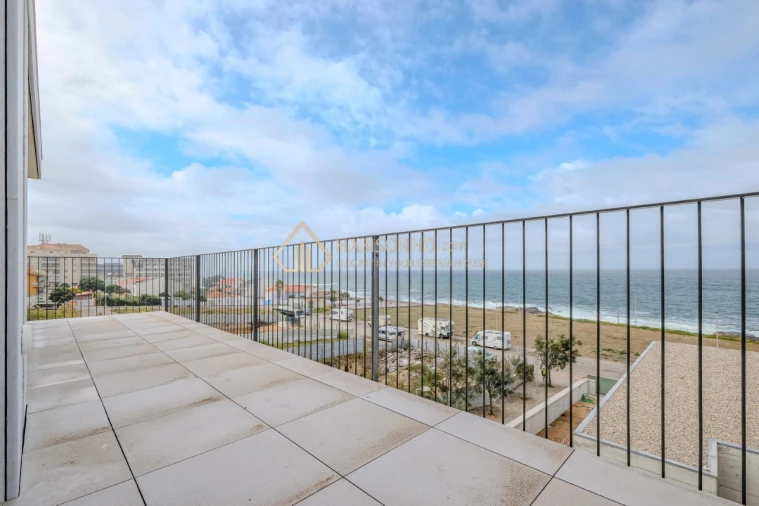 Apartamento T3 para Venda em Canidelo Foto 6